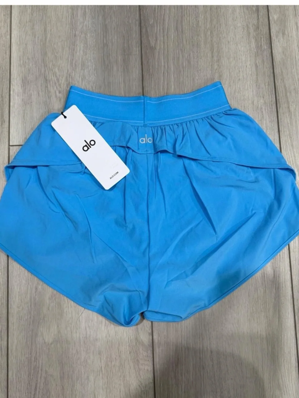 ALO Yoga Women’s Match Point Short in Azure Blue. — Size XS